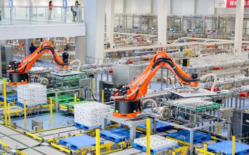 囊括最多 制造業(yè)諾貝爾獎(jiǎng)工廠 數(shù)智伊利引領(lǐng)中國奶業(yè)智造升級